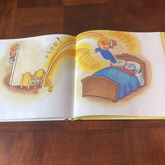 Bye Bye Crib Baby Toddler Book - Picture 5 of 7